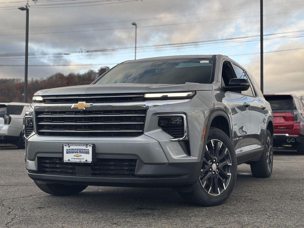 new 2026 Chevrolet Traverse car, priced at $47,620