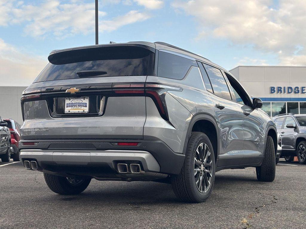 new 2026 Chevrolet Traverse car, priced at $47,620