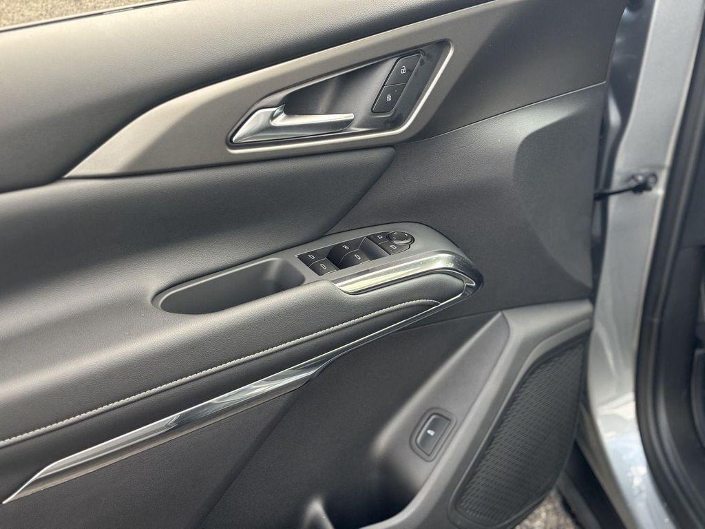 new 2026 Chevrolet Traverse car, priced at $47,620