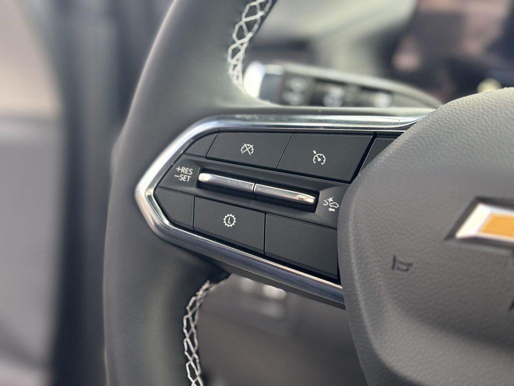 new 2026 Chevrolet Traverse car, priced at $47,620