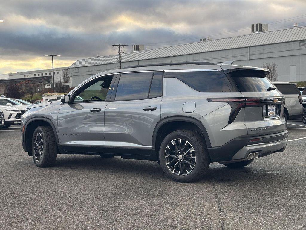 new 2026 Chevrolet Traverse car, priced at $47,620