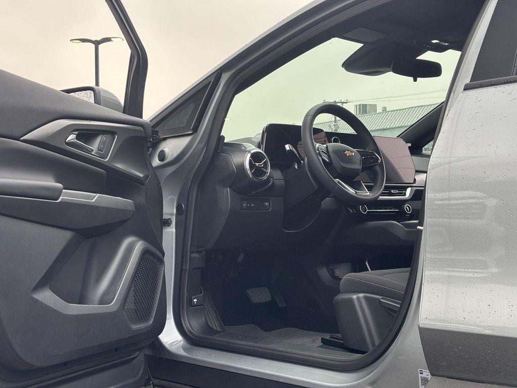 new 2026 Chevrolet Equinox EV car, priced at $32,745