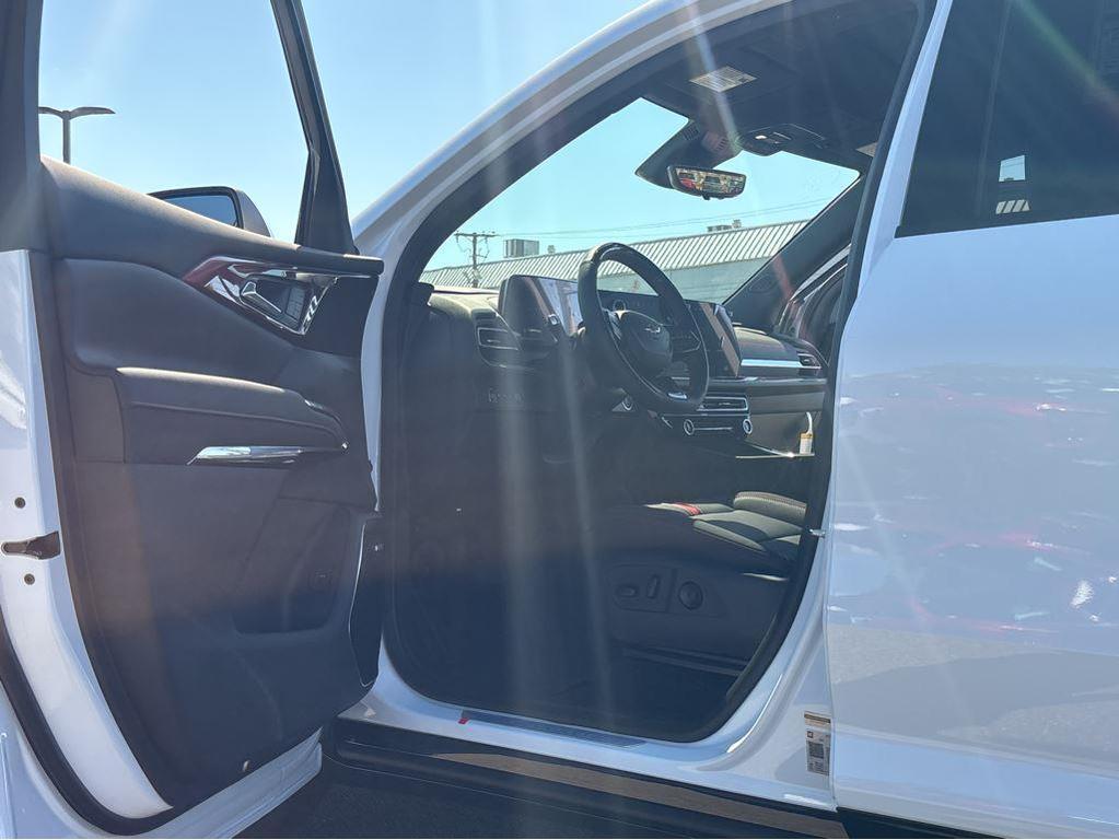 new 2026 Chevrolet Traverse car, priced at $61,790