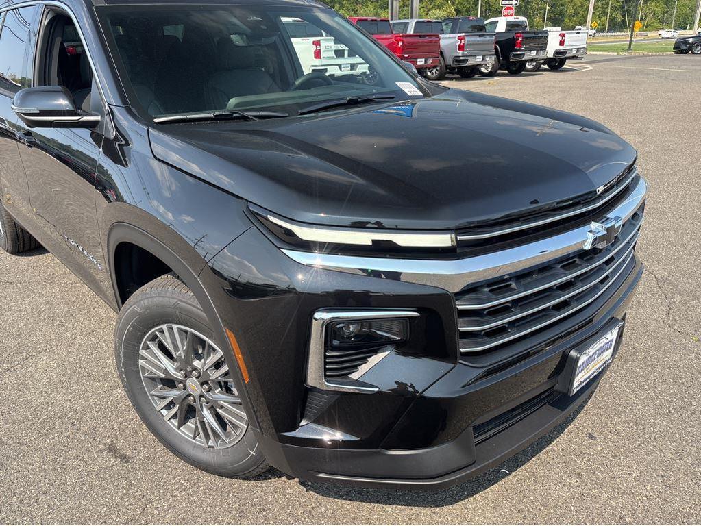 new 2026 Chevrolet Traverse car, priced at $46,625