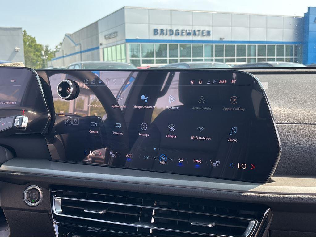 new 2026 Chevrolet Traverse car, priced at $46,625