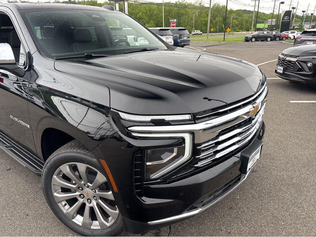 new 2025 Chevrolet Suburban car, priced at $84,832