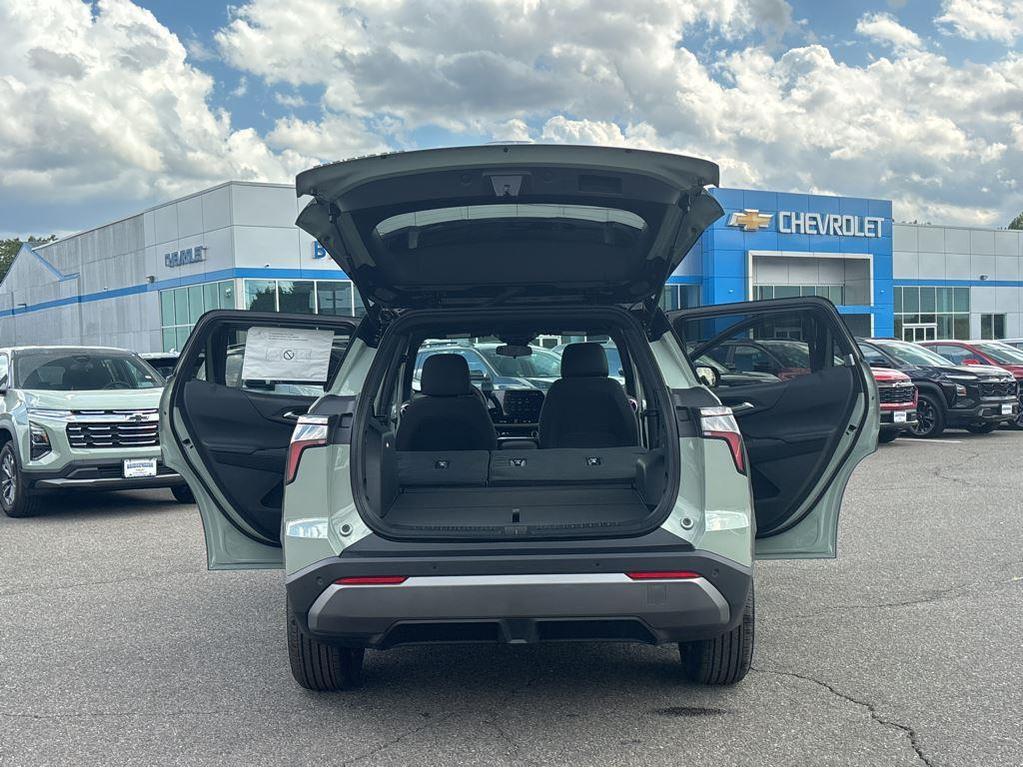 new 2026 Chevrolet Equinox car, priced at $32,815