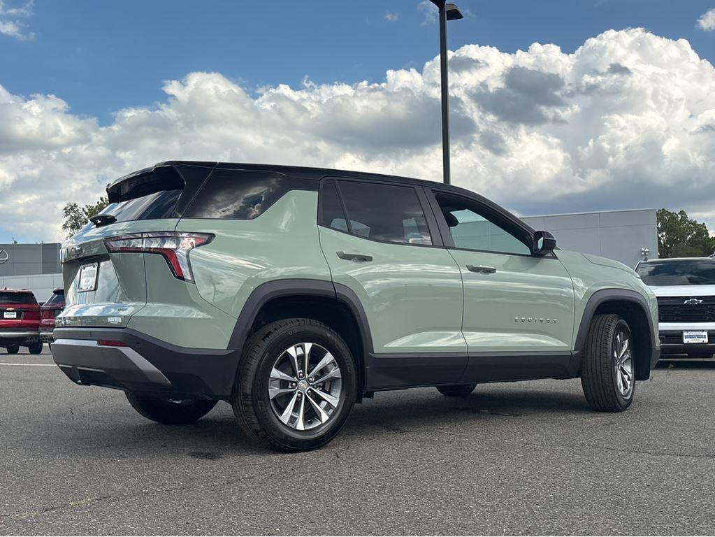 new 2026 Chevrolet Equinox car, priced at $32,815