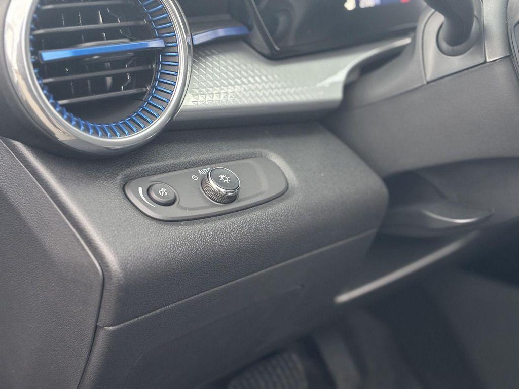 new 2026 Chevrolet Trax car, priced at $25,885