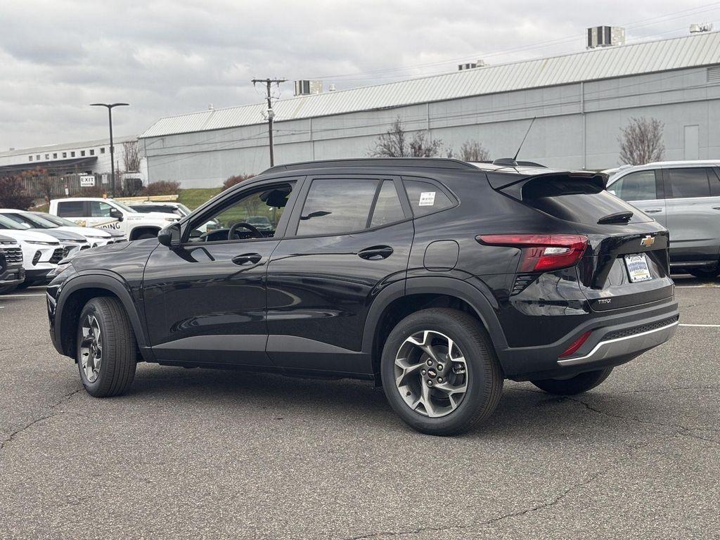 new 2026 Chevrolet Trax car, priced at $25,885