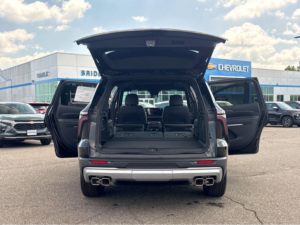 new 2025 Chevrolet Traverse car, priced at $47,840
