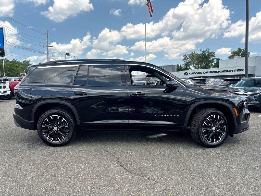 new 2025 Chevrolet Traverse car, priced at $47,840