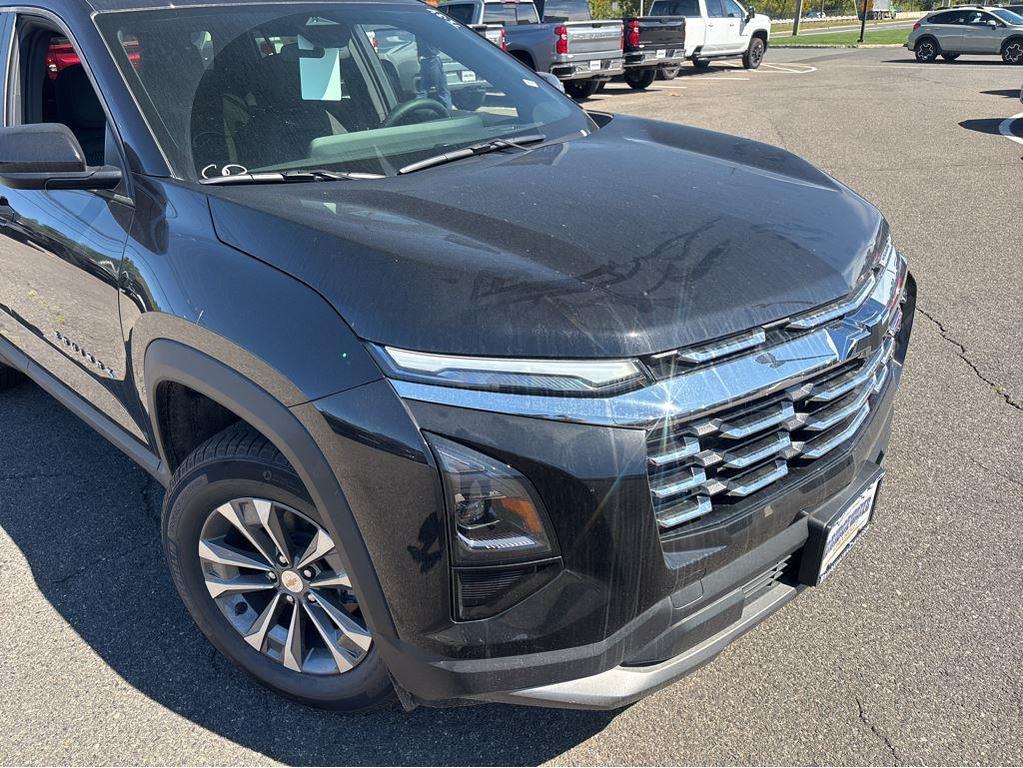 new 2026 Chevrolet Equinox car, priced at $32,320
