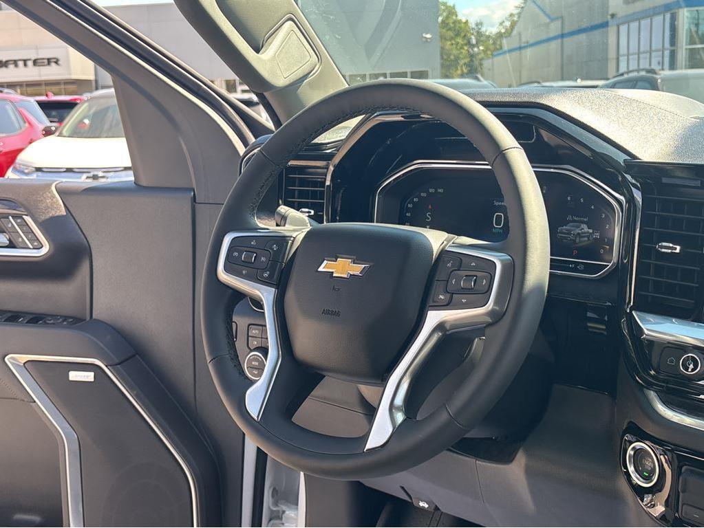new 2025 Chevrolet Silverado 1500 car, priced at $65,670