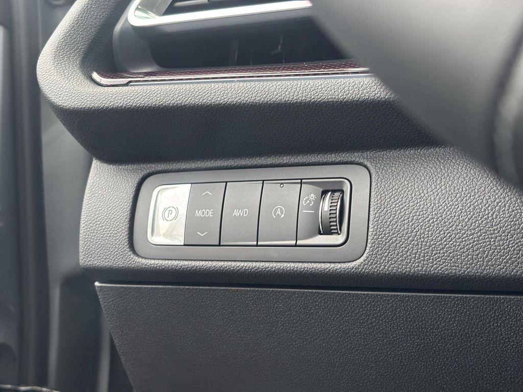 new 2026 Chevrolet Traverse car, priced at $53,945