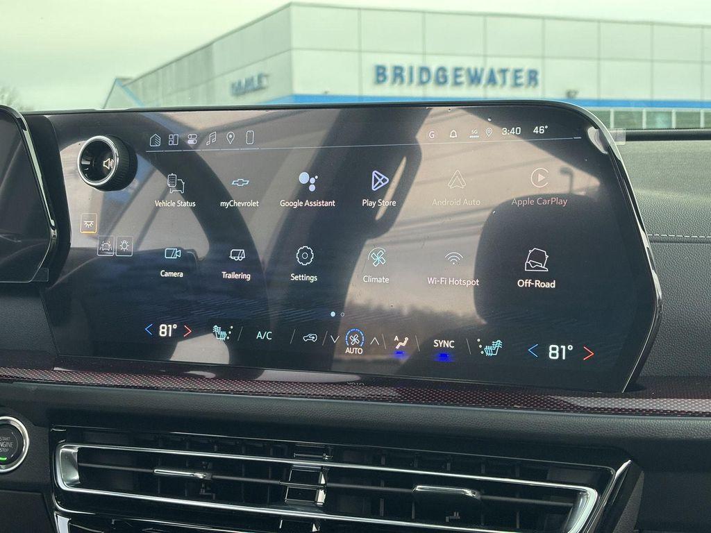 new 2026 Chevrolet Traverse car, priced at $53,945