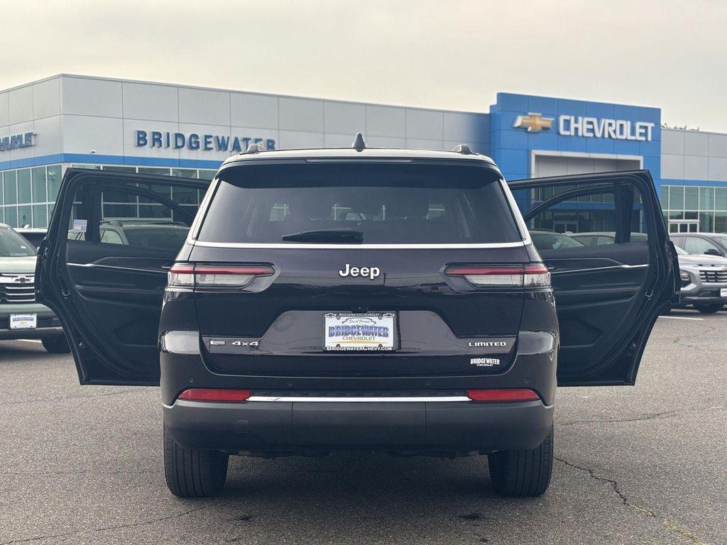 used 2022 Jeep Grand Cherokee L car, priced at $27,300