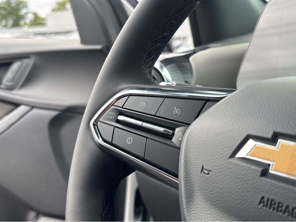 new 2026 Chevrolet Equinox car, priced at $34,168