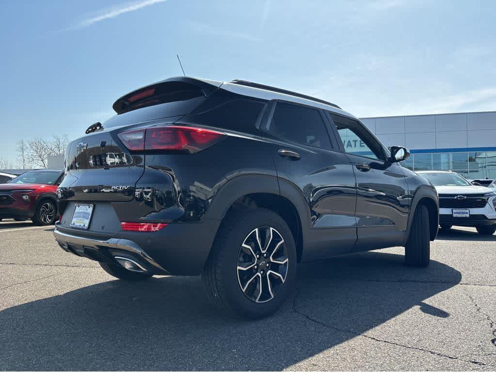 new 2025 Chevrolet TrailBlazer car, priced at $31,783