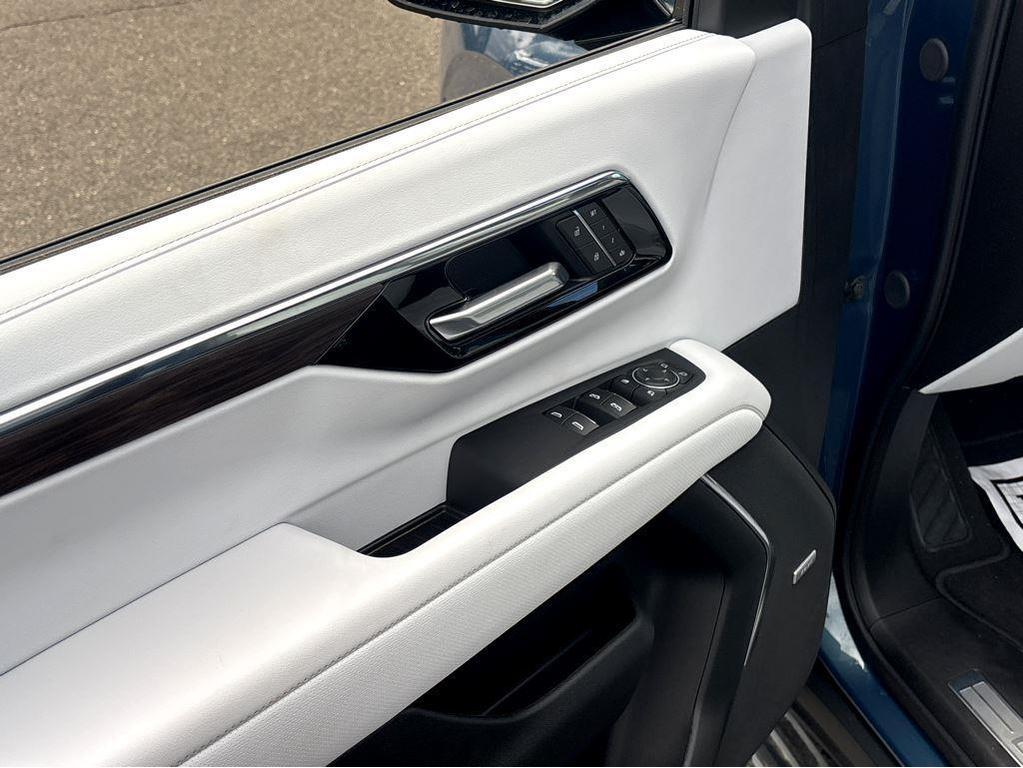 new 2025 Chevrolet Tahoe car, priced at $91,330