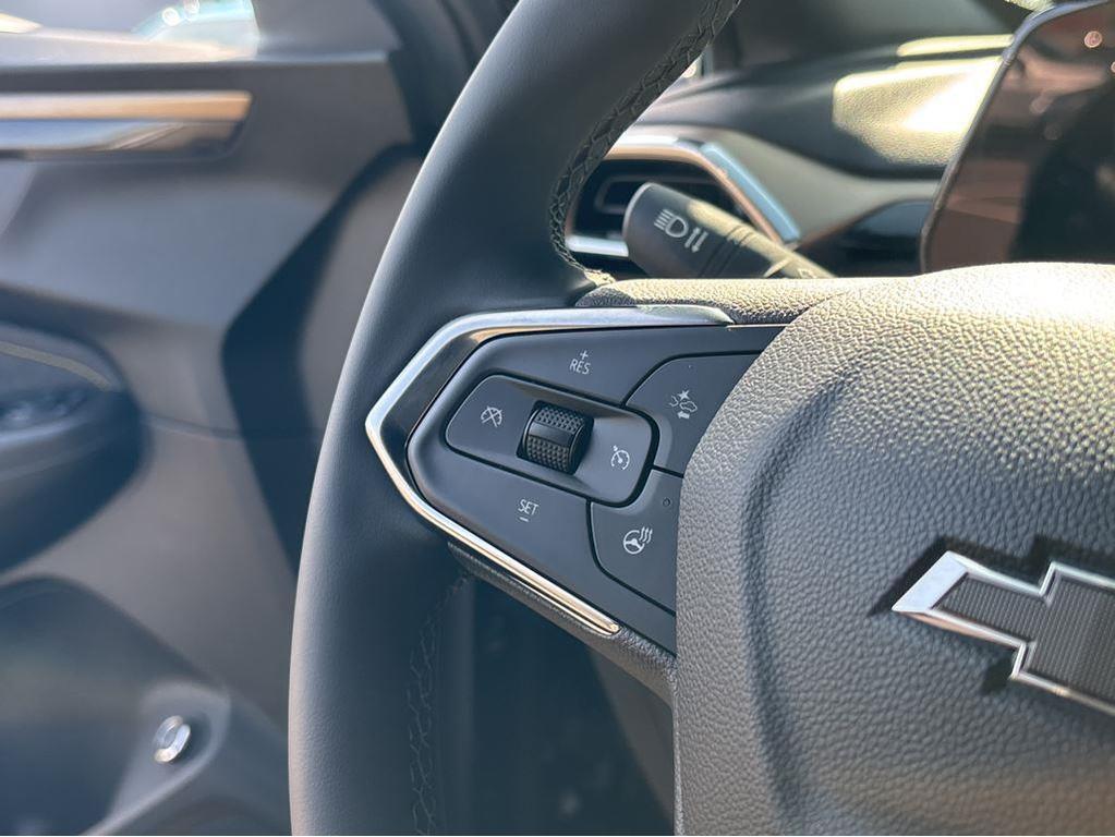 new 2025 Chevrolet TrailBlazer car, priced at $32,185