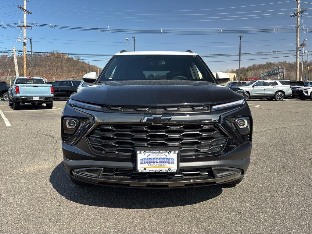 new 2025 Chevrolet TrailBlazer car, priced at $32,185