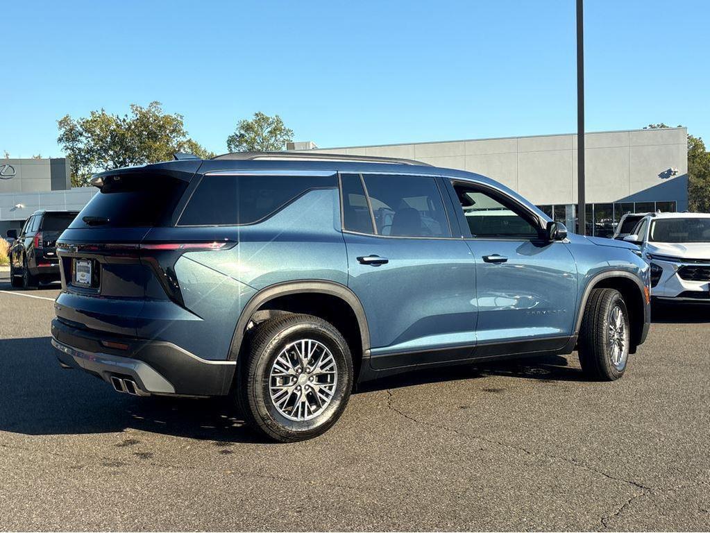 new 2026 Chevrolet Traverse car, priced at $47,215