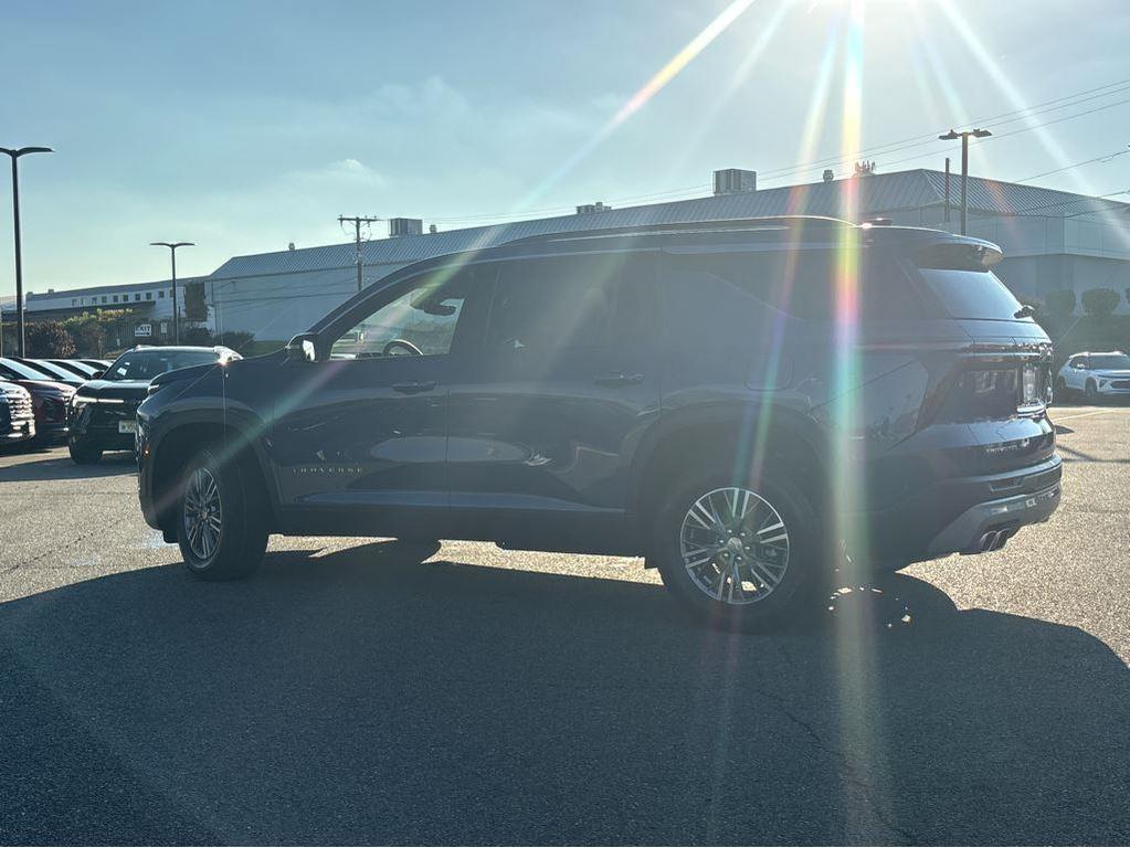 new 2026 Chevrolet Traverse car, priced at $47,215