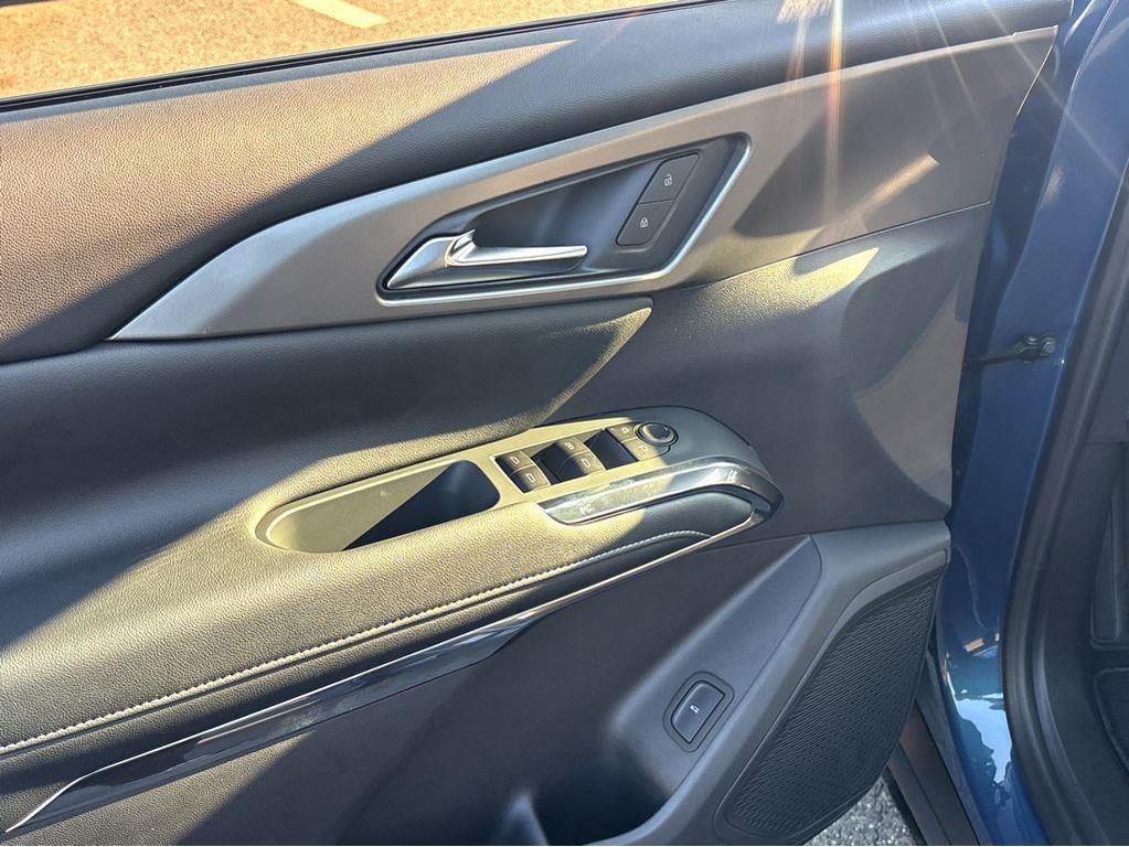 new 2026 Chevrolet Traverse car, priced at $47,215