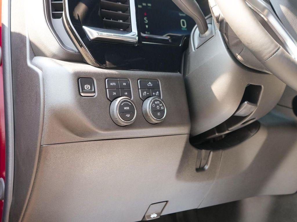 new 2025 Chevrolet Silverado 1500 car, priced at $62,667