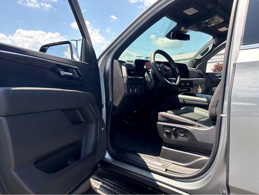 new 2025 Chevrolet Tahoe car, priced at $83,355