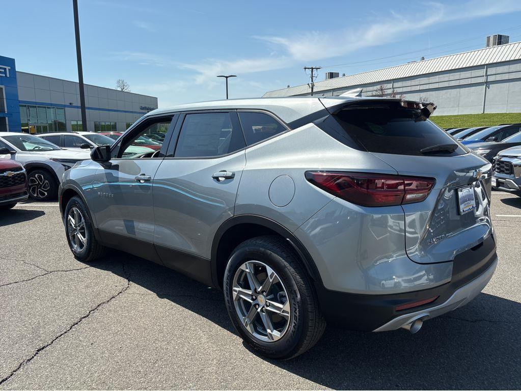 new 2025 Chevrolet Blazer car, priced at $39,435