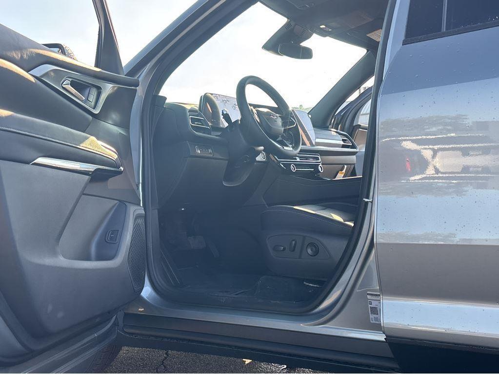 new 2026 Chevrolet Traverse car, priced at $47,980