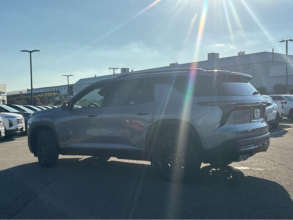 new 2026 Chevrolet Traverse car, priced at $47,980
