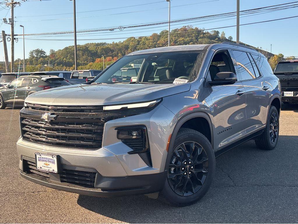 new 2026 Chevrolet Traverse car, priced at $47,980
