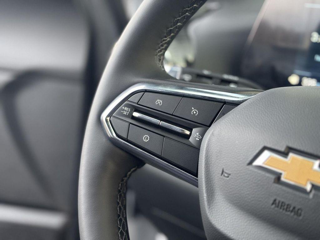 new 2026 Chevrolet Equinox car, priced at $36,055