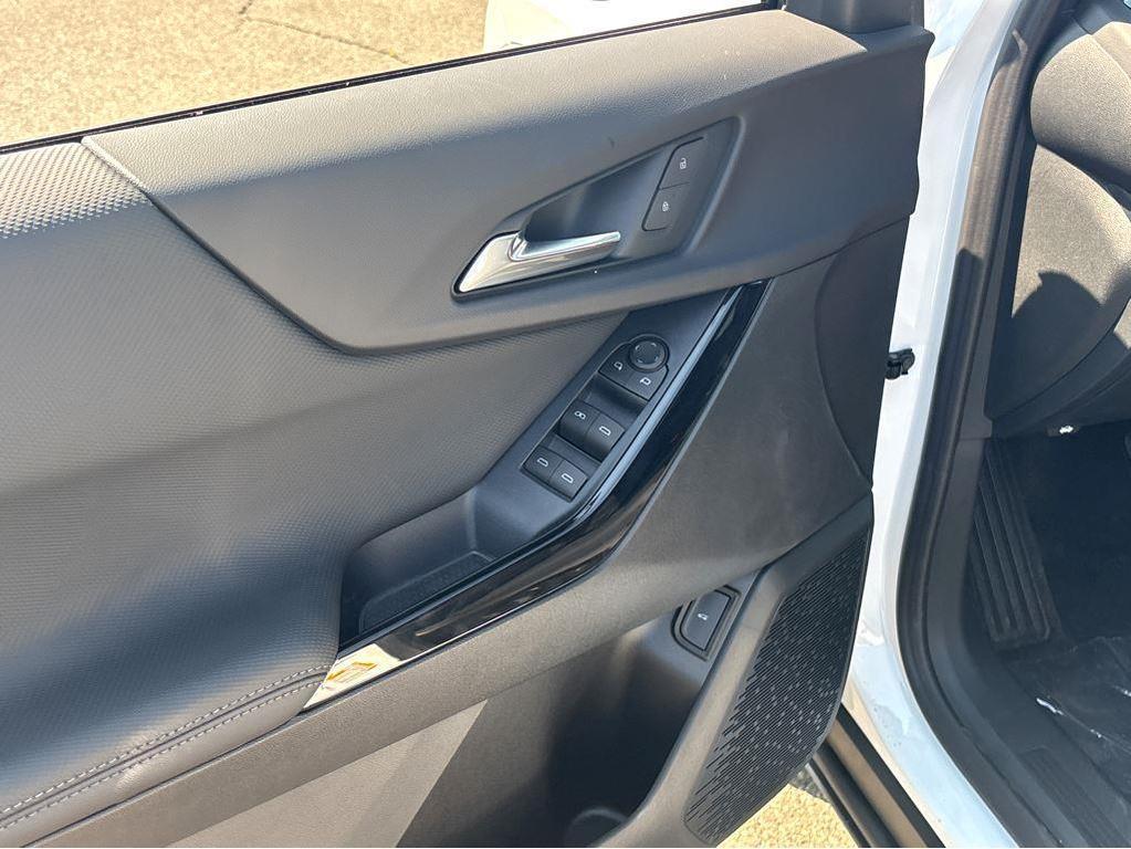 new 2026 Chevrolet Equinox car, priced at $34,045