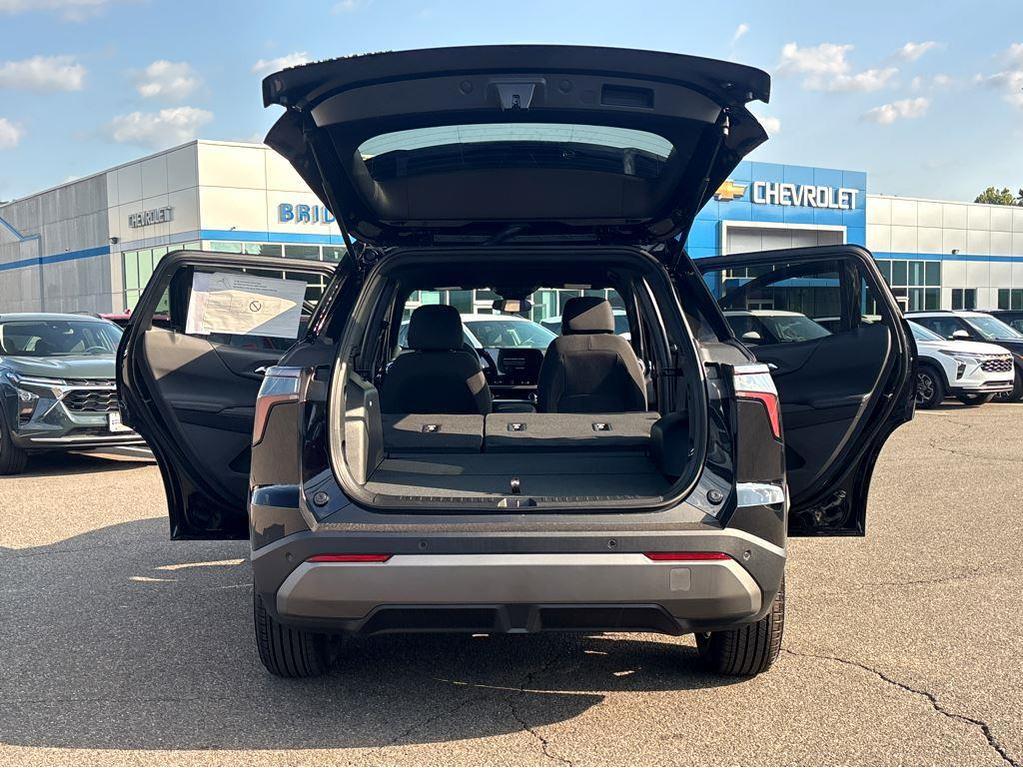 new 2026 Chevrolet Equinox car, priced at $32,320