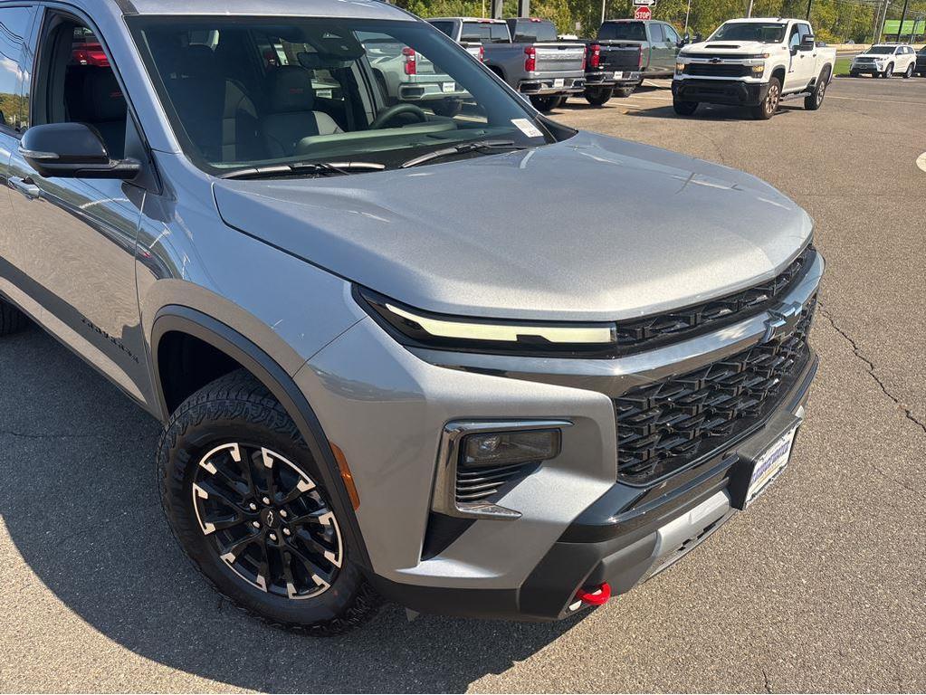 new 2026 Chevrolet Traverse car, priced at $52,195