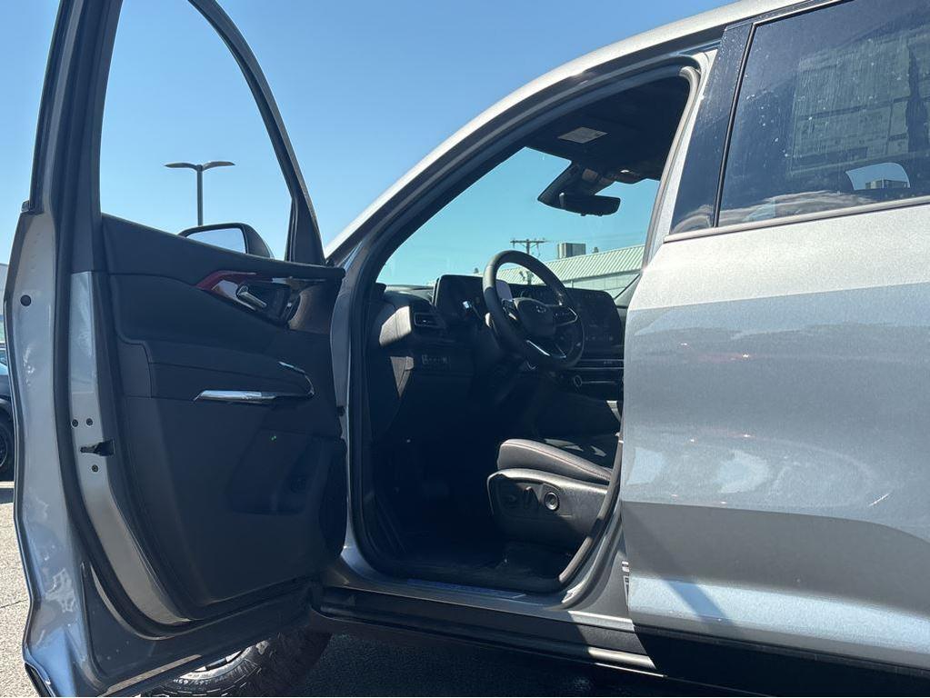 new 2026 Chevrolet Traverse car, priced at $52,195