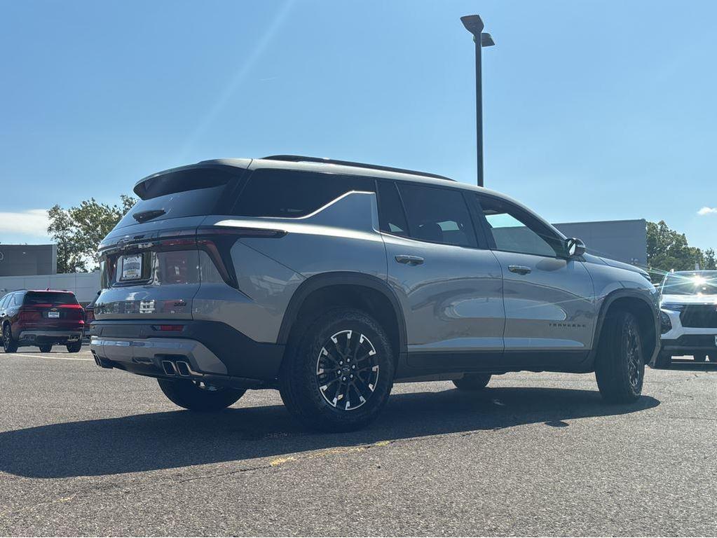 new 2026 Chevrolet Traverse car, priced at $52,195