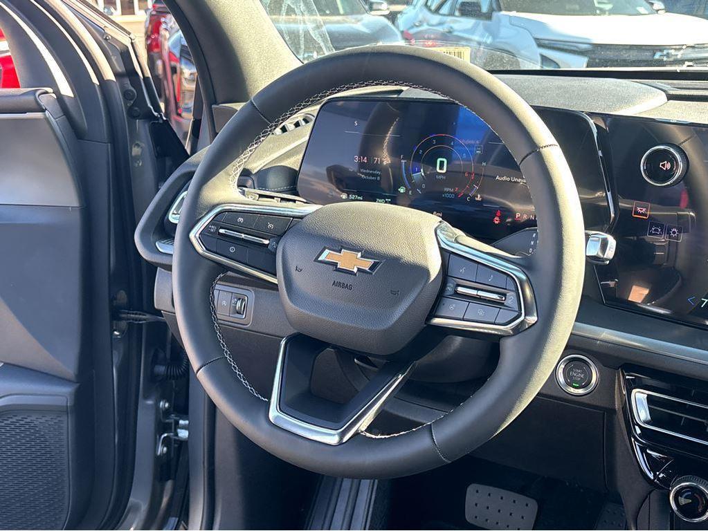 new 2026 Chevrolet Traverse car, priced at $46,215