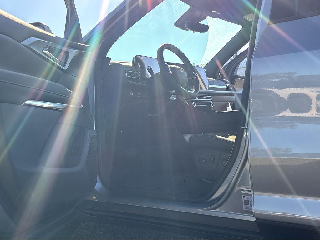 new 2026 Chevrolet Traverse car, priced at $46,215