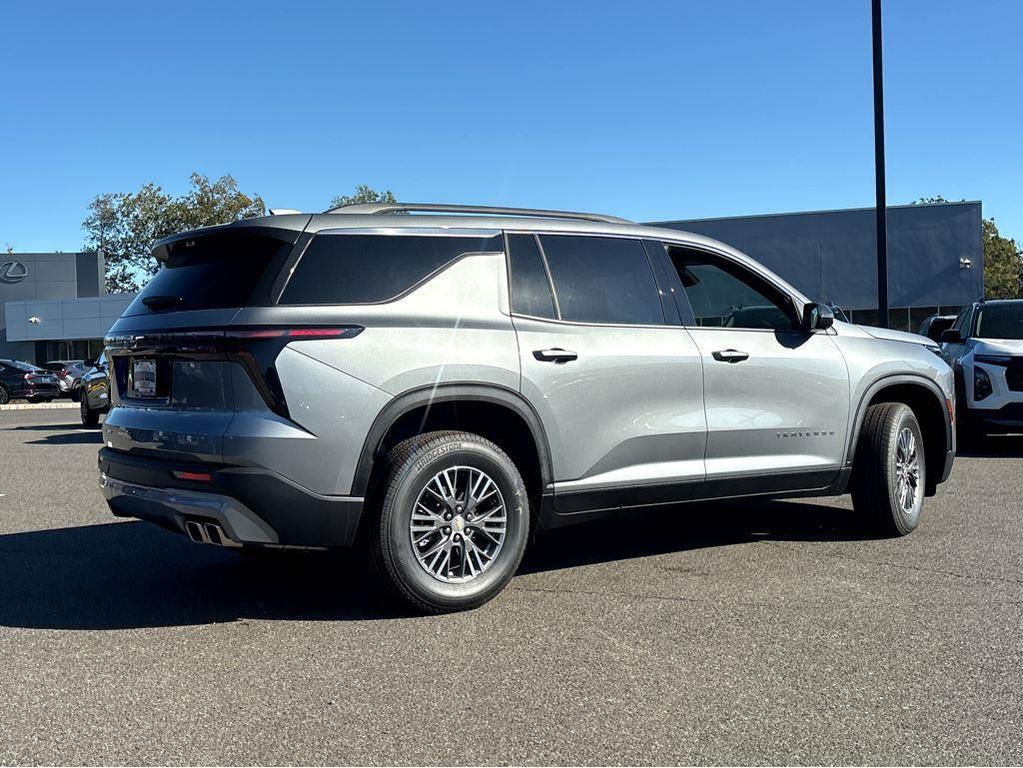 new 2026 Chevrolet Traverse car, priced at $46,215