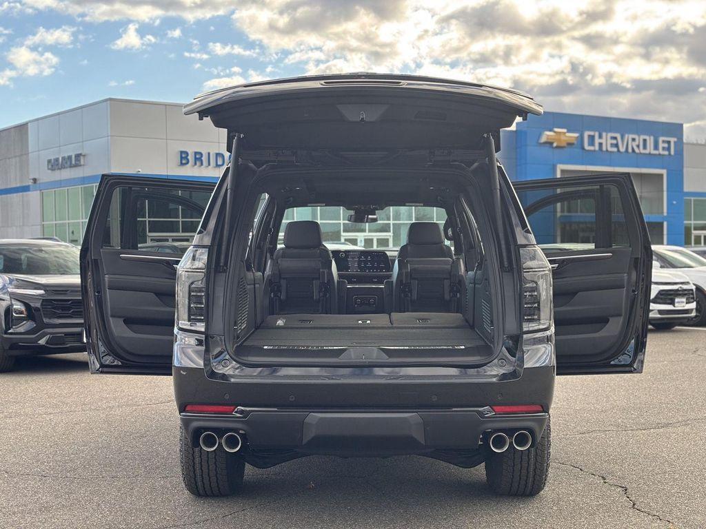 new 2026 Chevrolet Suburban car, priced at $80,125