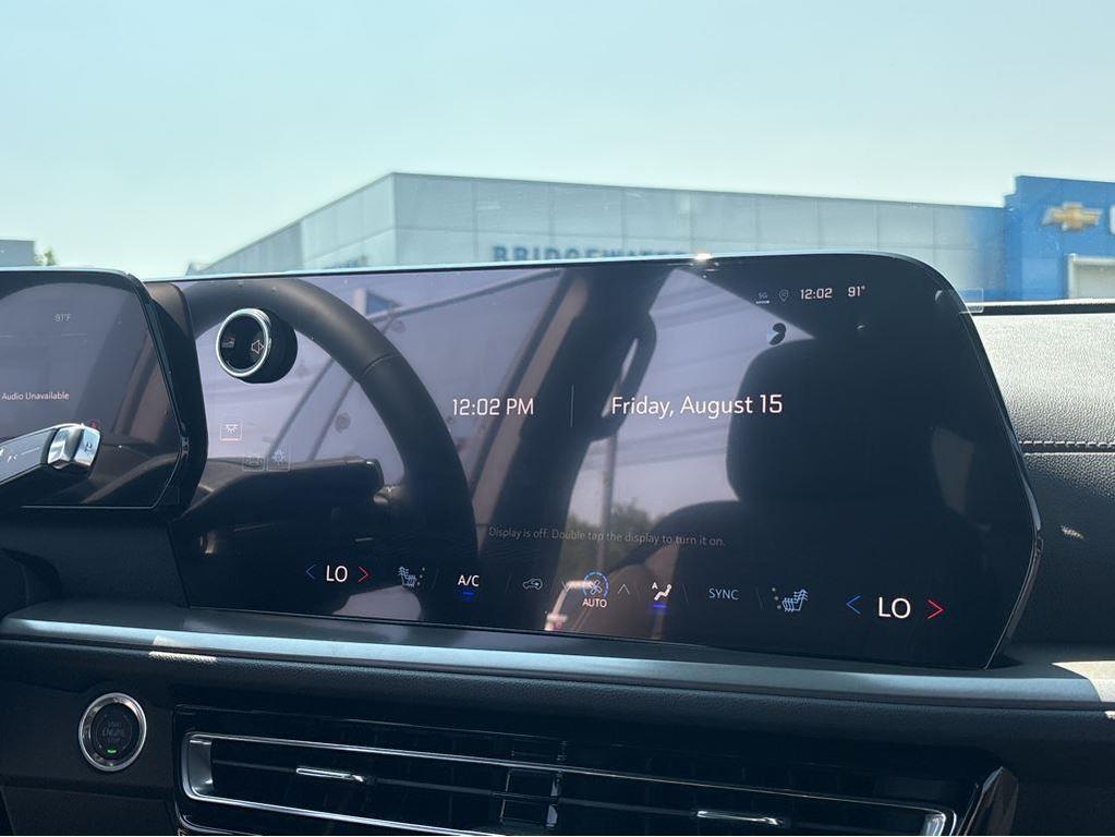 new 2026 Chevrolet Traverse car, priced at $46,215