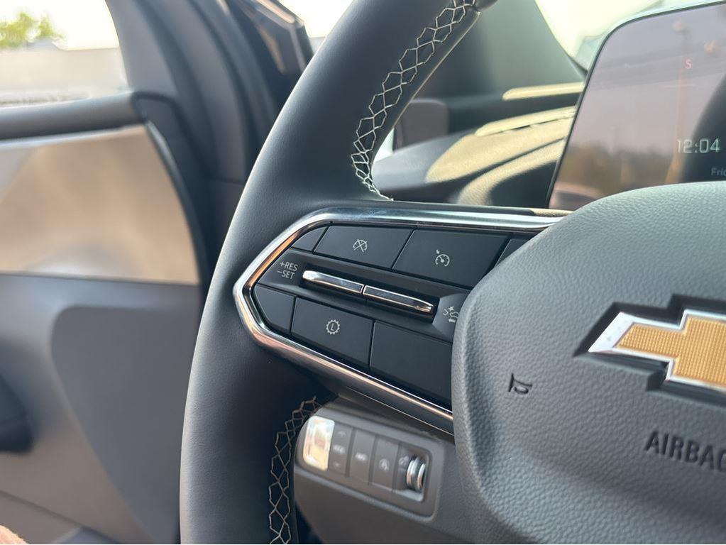 new 2026 Chevrolet Traverse car, priced at $46,215