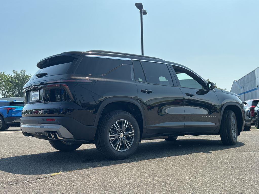 new 2026 Chevrolet Traverse car, priced at $46,215