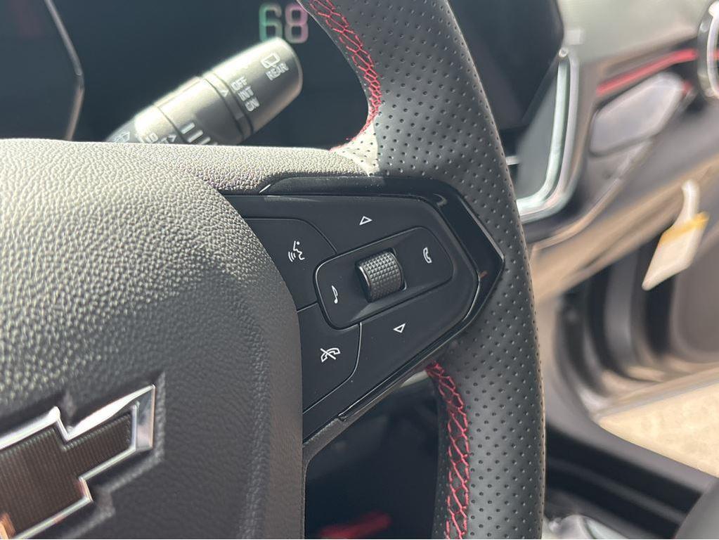 new 2025 Chevrolet Trax car, priced at $26,965