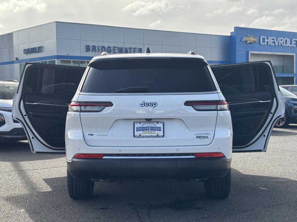 used 2022 Jeep Grand Cherokee L car, priced at $27,251